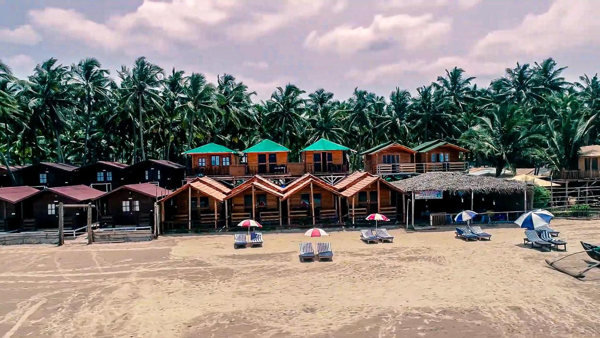 Om Sai Beach Huts 호텔 아곤다 외부 사진