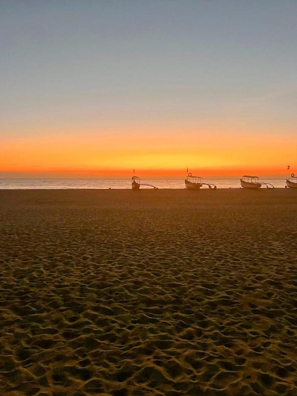 Om Sai Beach Huts 호텔 아곤다 외부 사진